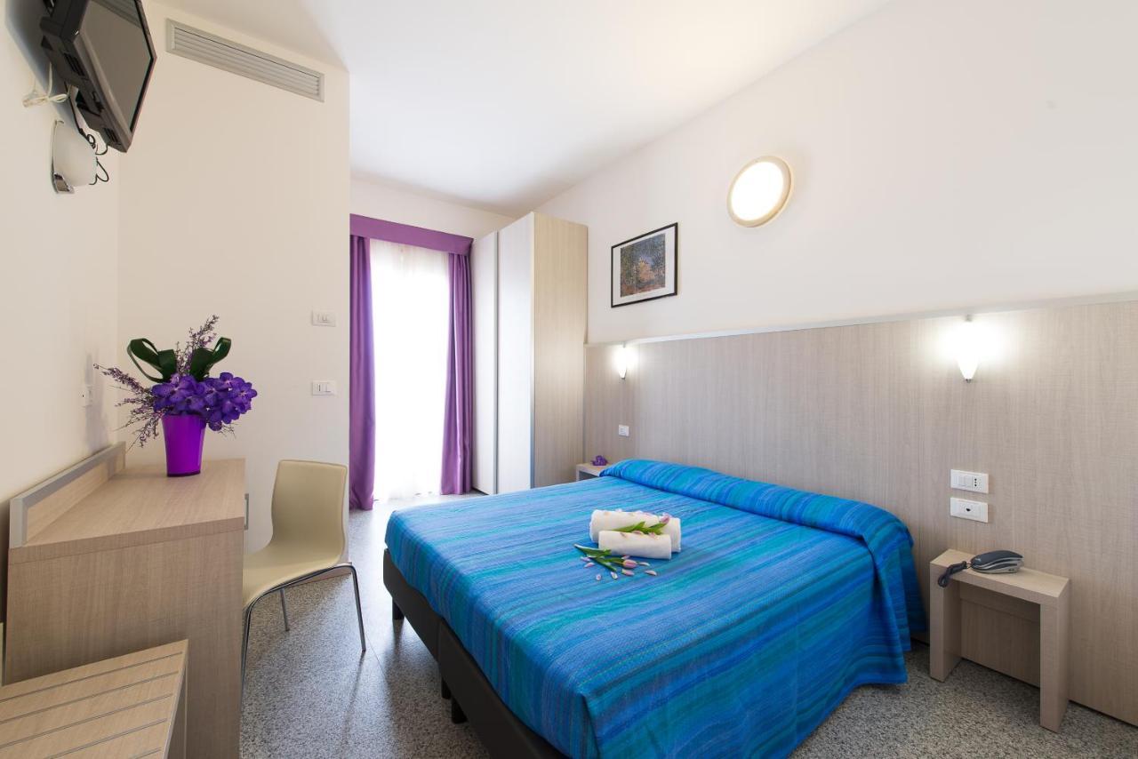 Hotel Villa Argia Rimini Esterno foto
